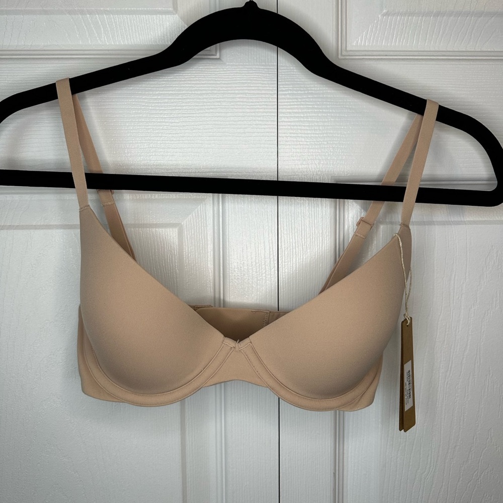 SKIMS Fits Everybody Scoop Plunge Bra Mica 30D - Picture 5 of 6